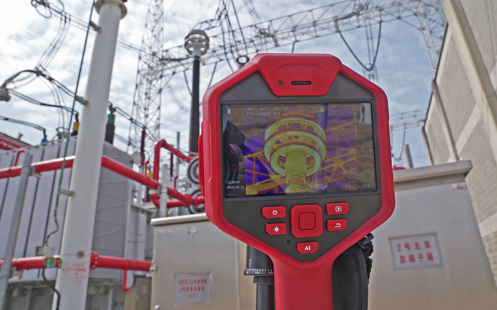 FOTRIC 340+手持热成像检测变电站